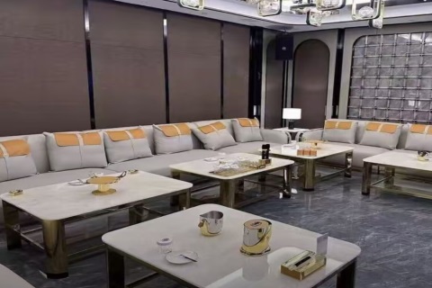 怀化高薪KTV服务员招聘 日薪1300起包住宿